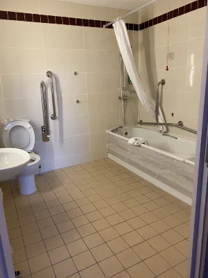 Leonardo Hotel Exeter Rooms Photos