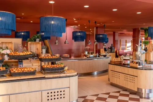 Grand Magic Hotel Restauration Photos