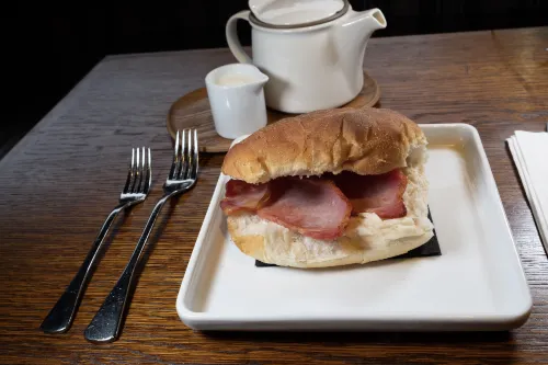 Mondo Hotel Dining Photos