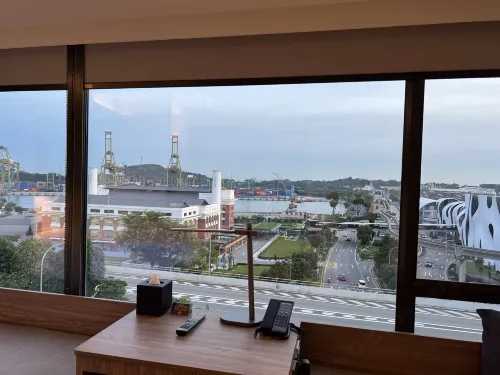 Travelodge Harbourfront Singapore Photos