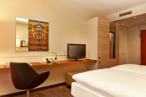 H+ Hotel Hannover Rooms Photos