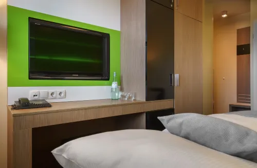 Holiday Inn - the niu, Fusion Hamburg St. Georg Zimmer Photos