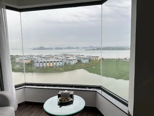 Central Luxury Hạ Long Hotel Photos