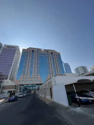 Sheraton Khalidiya Hotel Экстерьер Photos