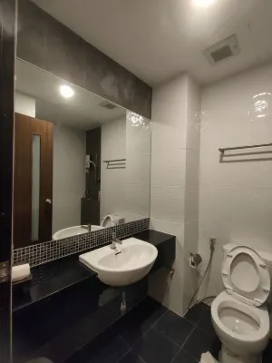 Phuket Airport Place Camere Photos