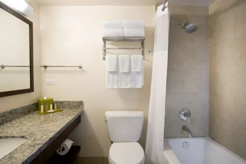 Park Shore Waikiki Rooms Photos