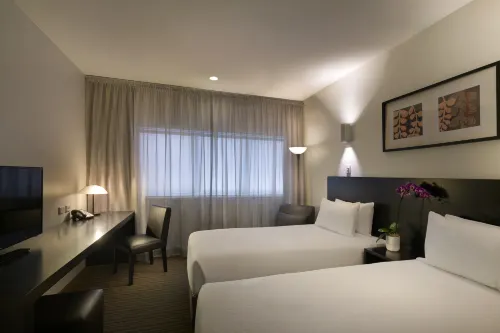 Causeway 353 Hotel Rooms Photos