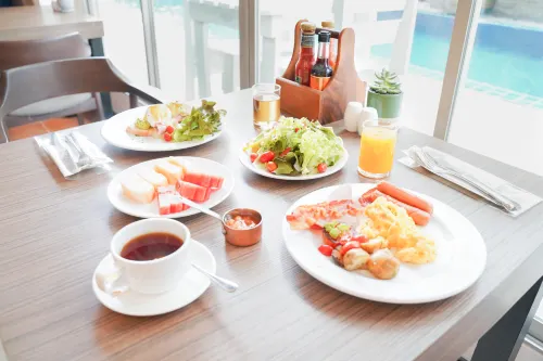 Kokotel Pattaya South Beach Dining Photos