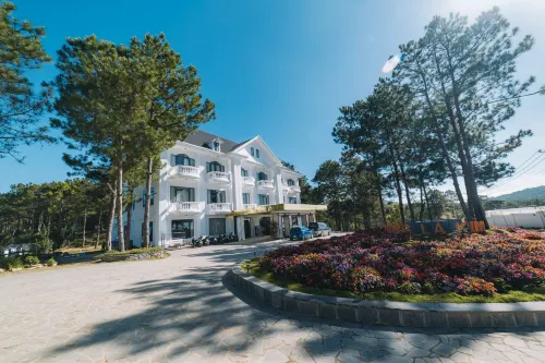 Rừng Lá Kim Resort Nổi bật Photos