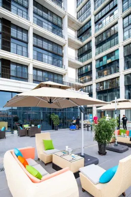 Howard Johnson Parkland Hotel Dalian Exterior Photos