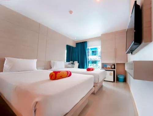 Mirage Express Patong Phuket Hotel Избранное Photos