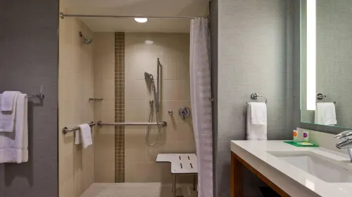 Hyatt Place Chicago River North Rooms Photos