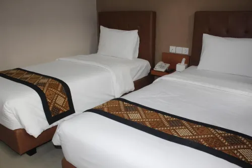 Mr J Suites Hotel Tegal Kamar Photos