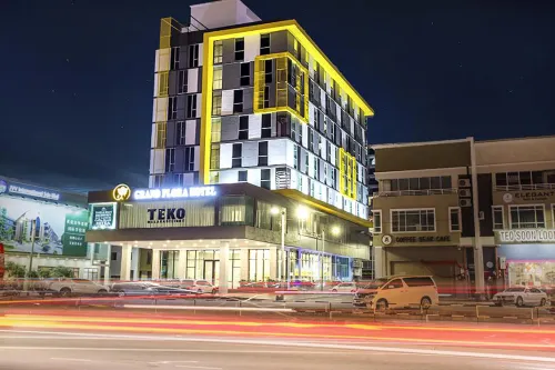 Grand Flora Hotel Избранное Photos