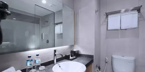 Hotel Neo+ Waru - Sidoarjo Kamar Photos
