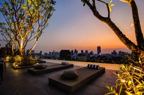 GLOW PARK HOTEL Grand Royal Palace Featured Photos