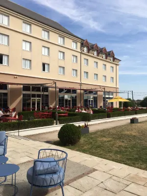 Grand Magic Hotel Extérieur Photos