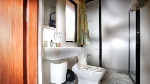 1775 Adriatico Suites Kamar Photos