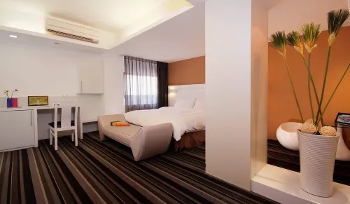 Yes Hotel Zimmer Photos