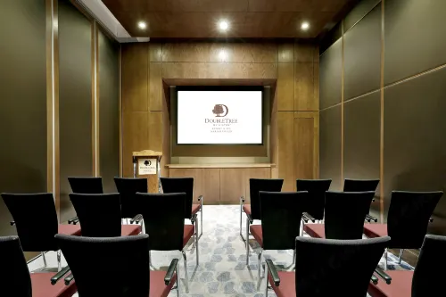 DoubleTree by Hilton Resort & Spa Marjan Island Fasilitas Bisnis Photos