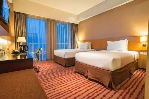 Hotel JS Luwansa Kamar Photos