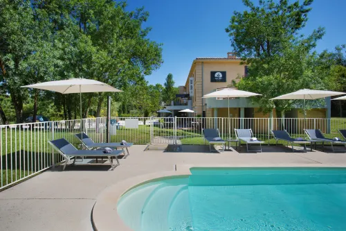 Hôtel et résidence Suite Home d'Aix en Provence Bouc Bel Air À ne pas manquer Photos