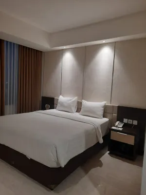The Sun Hotel Madiun Kamar Photos