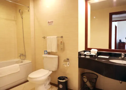 Qianmen Jianguo Hotel Zimmer Photos