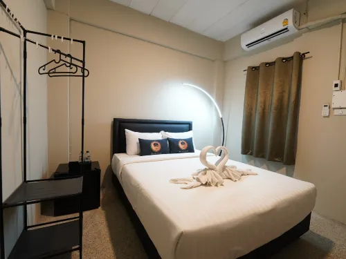 Collection O Bangkok Huaikwang formerly RQ Hotel Featured Photos