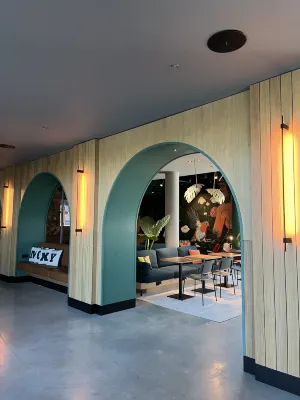 Moxy Paris Val d'Europe Espaces publics Photos