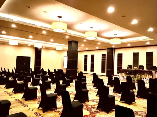 Swiss-Belhotel Papua مرافق الأعمال Photos