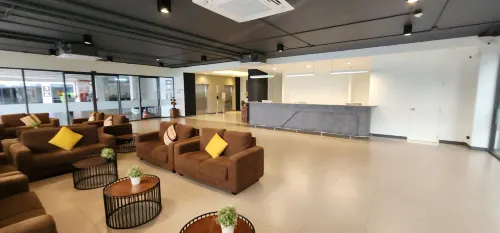 Prom Hotel Area Publik Photos