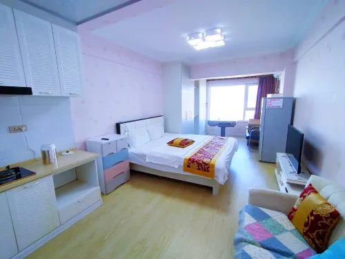 Yanji Aiya Movie Viewing Apartment Kamar Photos