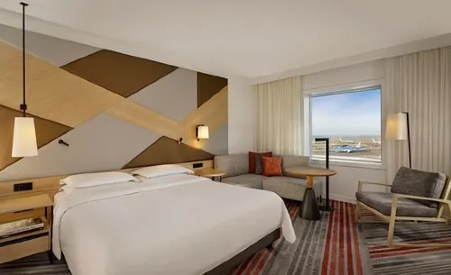 Sheraton Amsterdam Airport Hotel and Conference Center Zimmer Photos