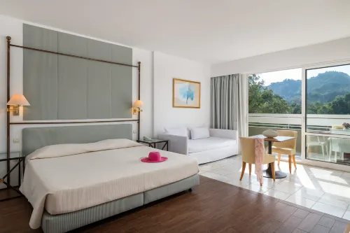 Dionysos Hotel Chambres Photos