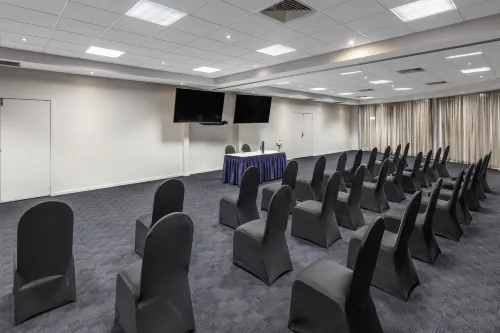 Ramada Encore By Wyndham Belconnen Canberra Business Facilities Photos