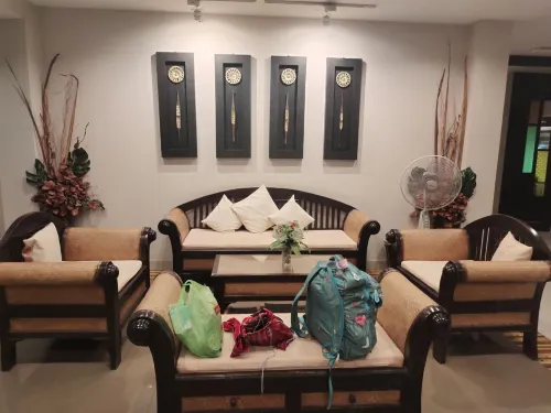 At Home at Udon Espaces publics Photos