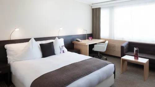 Crowne Plaza Zurich Rum Photos