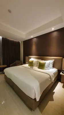 DAFAM Pacific Caesar Surabaya Kamar Photos