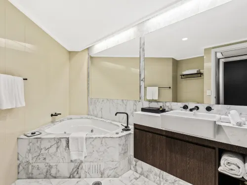 Pullman Quay Grand Sydney Harbour Rooms Photos