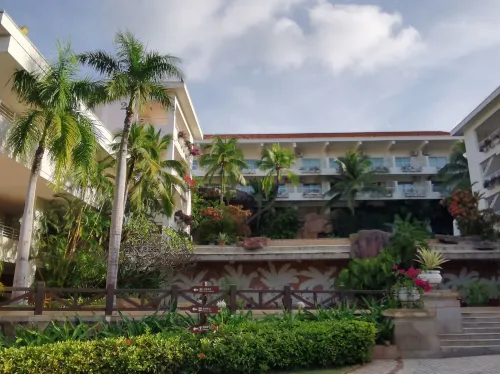 Guesthouse International Hotel Sanya Экстерьер Photos