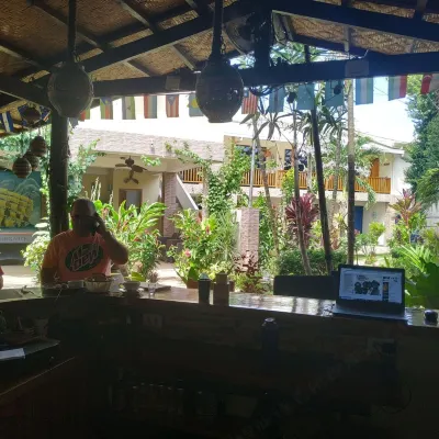 Captain's Lodge and Bar Aree comuni Photos