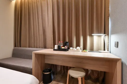 Linyi Collection Hotel (Universal Beijing Wanshengdong Subway Station Branch Beijing) Kamar Photos