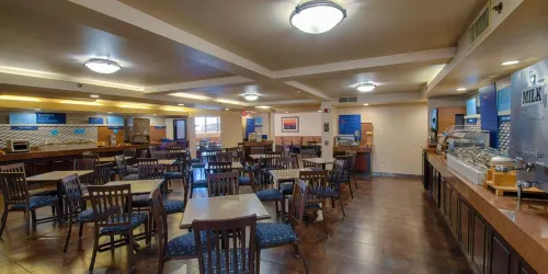 Holiday Inn Express & Suites Grand Canyon Photos