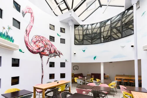 Victoria Garden Bordeaux Centre Dining Photos