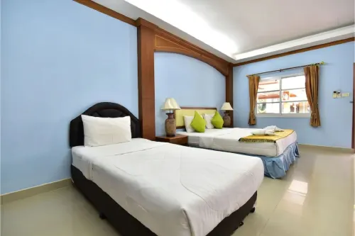 Ampan Resort Kamar Photos