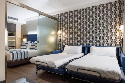 Hotel Ronda Lesseps Rooms Photos