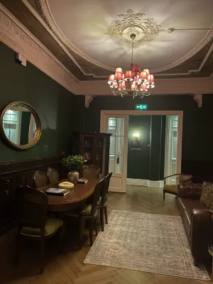 Mr Cas Hotels Photos