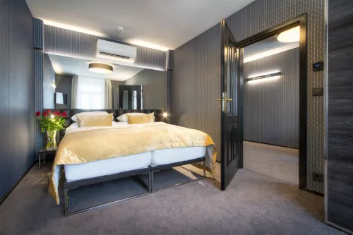 Hotel Mucha Rooms Photos