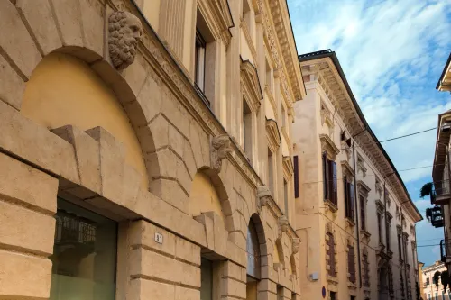 Oriana Homèl Verona Da non perdere Photos